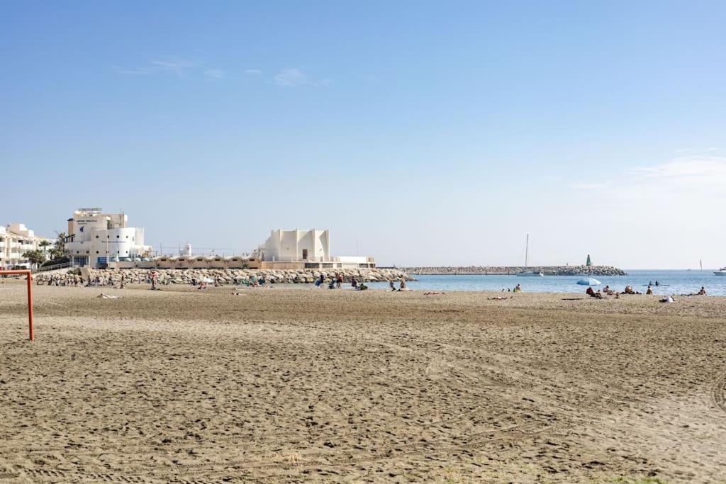 Home Rosa Benalmádena Buitenkant foto