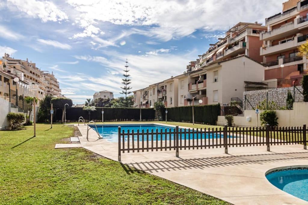 Home Rosa Benalmádena Buitenkant foto