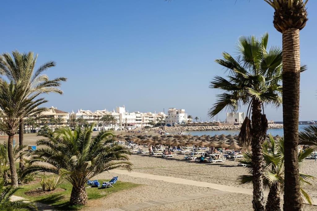 Home Rosa Benalmádena Buitenkant foto